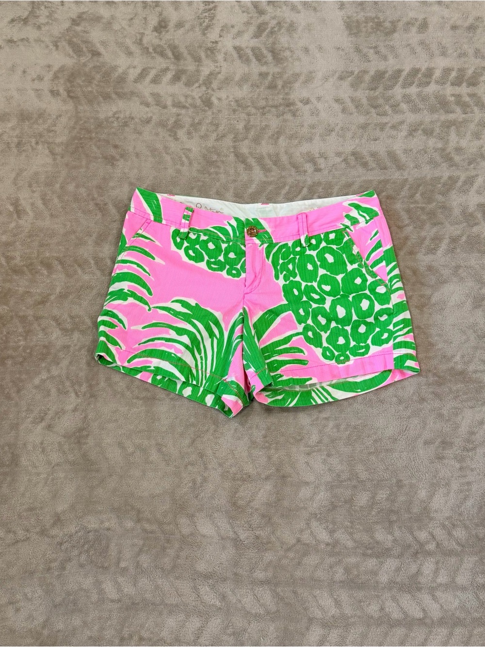 Lilly Pulitzer Beachy Coastal Callahan Pink Green Pineapple Palm Print Shorts 8